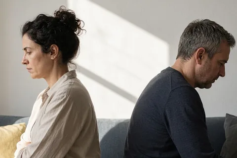 Illustration for Body Language of Unhappy Married Couples: Signs and Next Steps