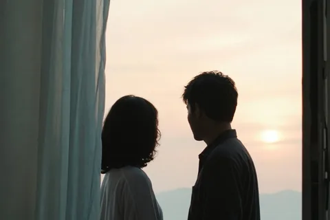 Illustration for Why You Have Commitment Issues and How to Move Forward