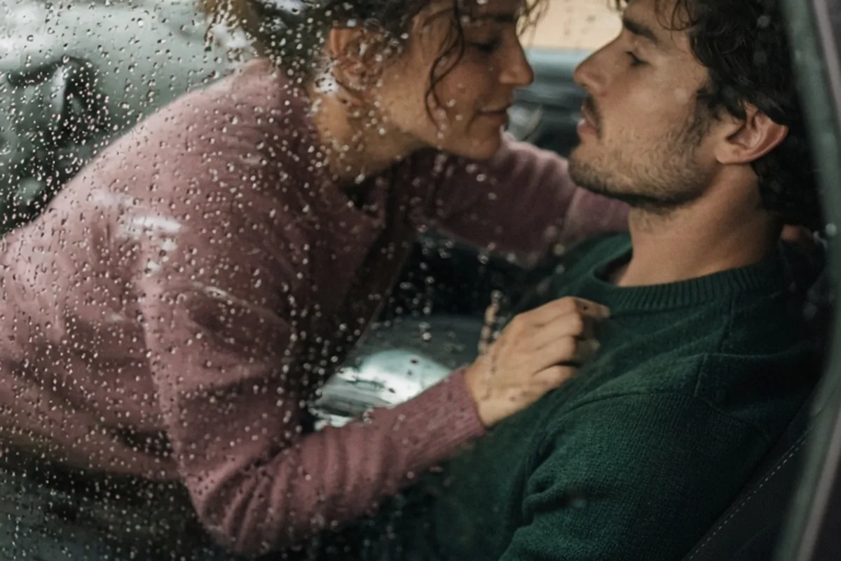 Illustration for Romantic Quotes to Express Your Deepest Feelings