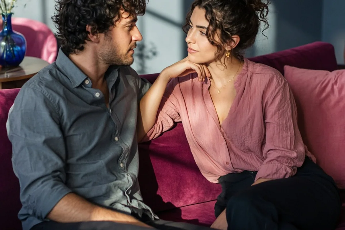 Illustration for Sober Dating: Finding Clarity and Authentic Chemistry