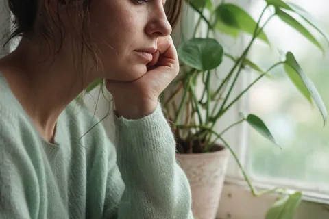 Illustration for PMDD vs PMS: Key Differences, Symptoms, and Care Options