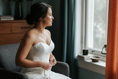 Illustration for Wedding Dress Sizing for 50 Guests: Guide to Fit & Style