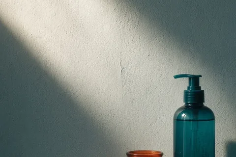 Illustration for How Often to Use Moisturizing Shampoo Before and After Treatments