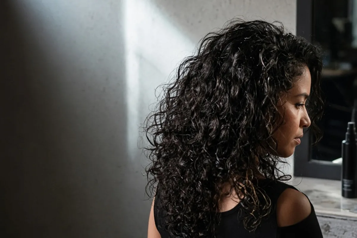 Illustration for How to Explain High Porosity Hair to a Hairstylist