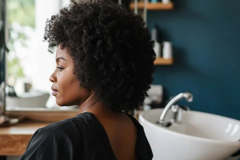 Illustration for How to Explain 4C Hair Moisture Needs to Your Stylist